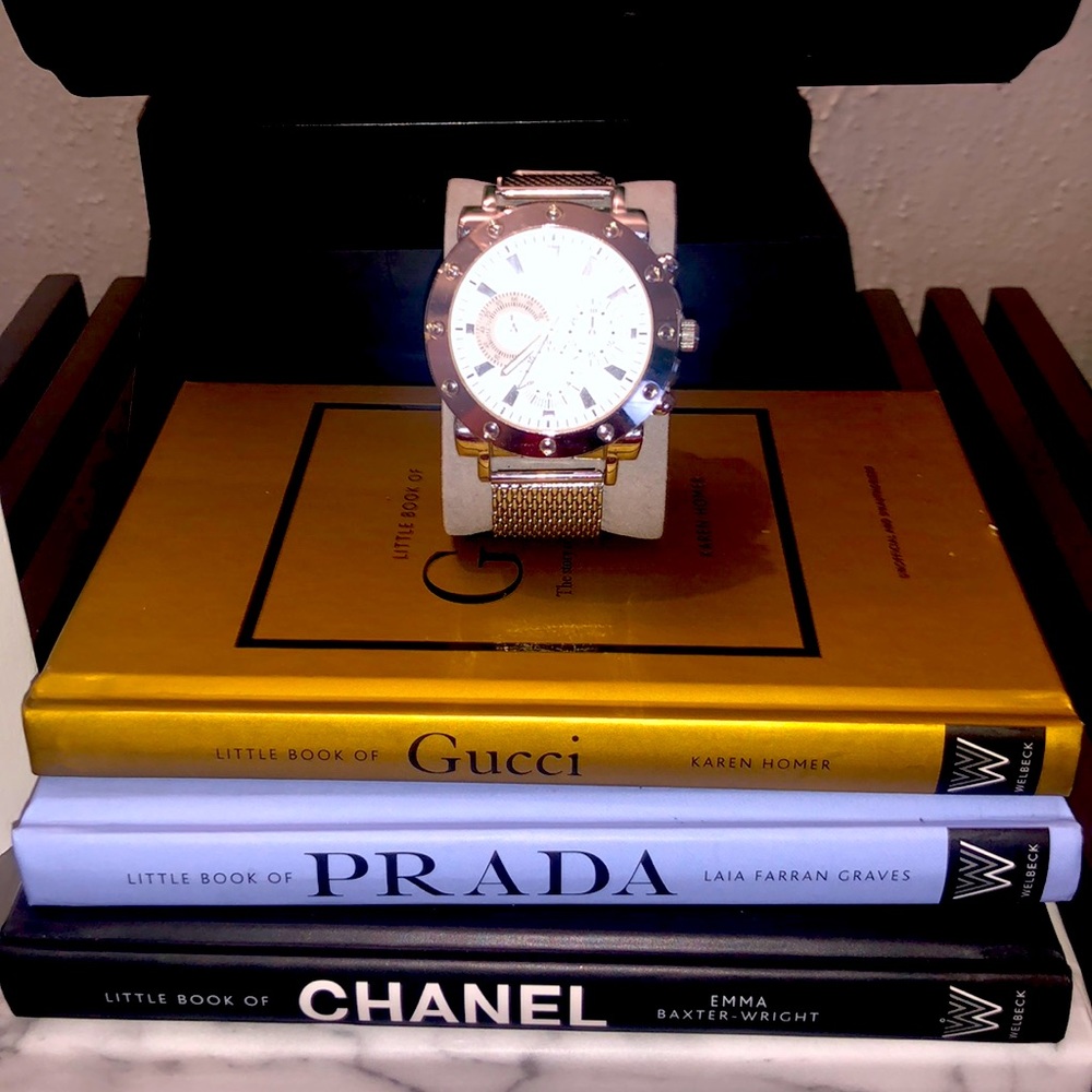 Silver Men’s Perry Ellis Watch.